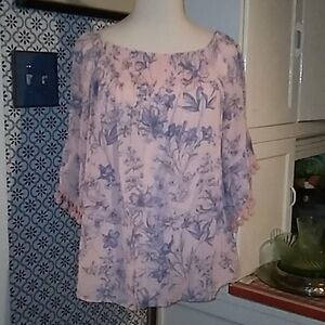 Unique Spectrum large pink blue blouse 👚 💙